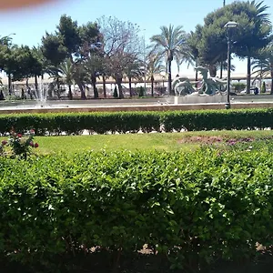 Apartment Espectacular Vivienda Junto A La Playa Y Paseo Maritimo En Spain