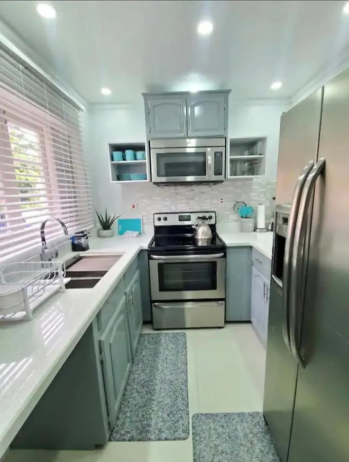 Samreak Chivit Apartment Montego Bay Jamaica