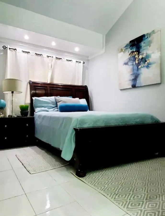 Samreak Chivit Apartment Montego Bay